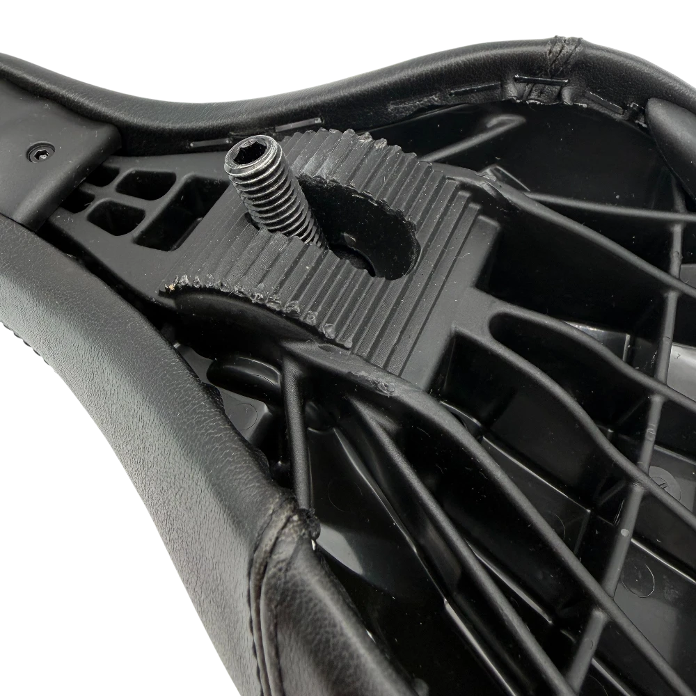 Federal 3D LOGO Stealth Pivotal BMX Sattel B-Ware